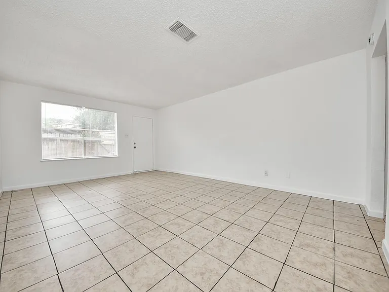 15534 Weldon Dr — Photo 6