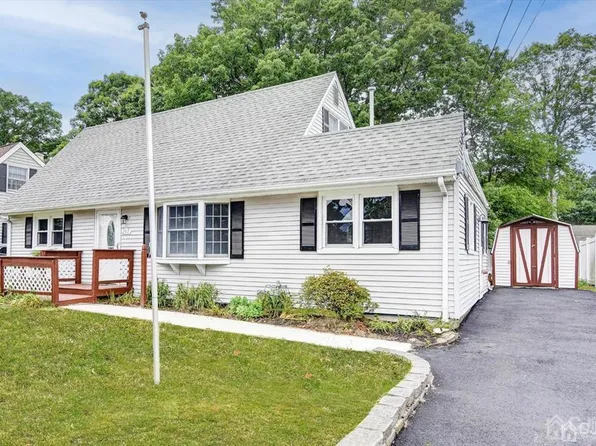 2517 Honeysuckle Ln, Point Pleasant Beach, NJ 08742