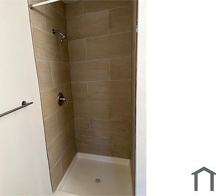 5th image of 1538 W 83rd St #4