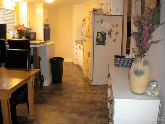 5th image of 61070 Winter Park Ln Unit 212