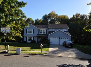 15 Hamilton Ct, Old Bridge, NJ 08857