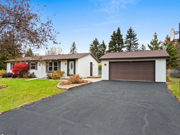 W6672 Cedar Dr, Greenville, WI 54942