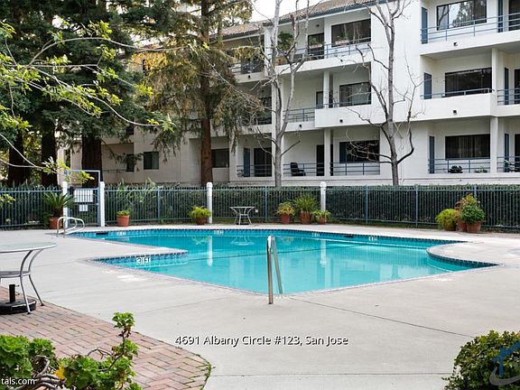 4th image of 4691 Albany Cir APT 123
