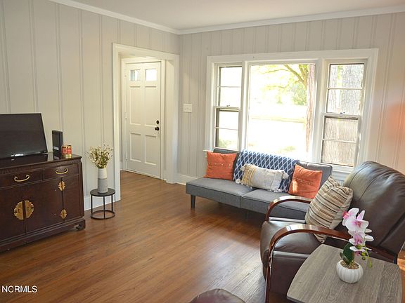 4th image of 1345 Huffines Avenue