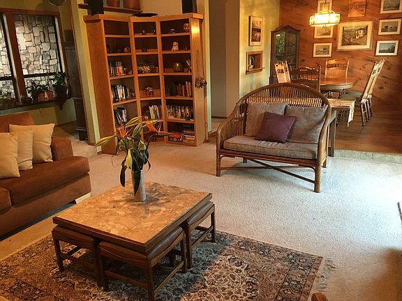 3rd image of 1345 Orchard Dr