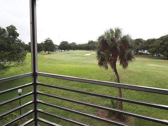 3rd image of 8421 Lagos De Campo Blvd APT 304T
