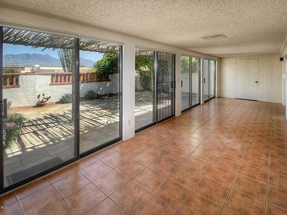 4th image of 545 S Paseo Lazo Cir