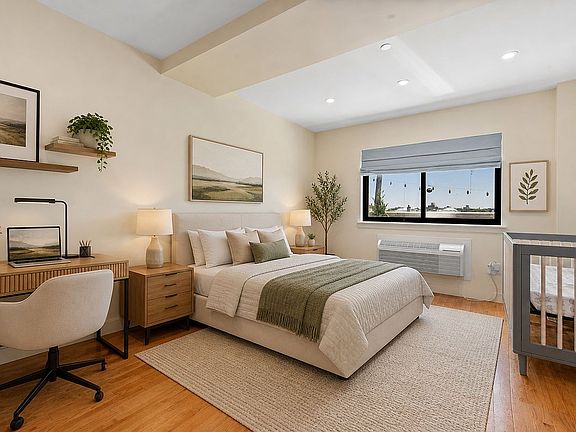 5th image of 31-35 31st St #Penthouse 702