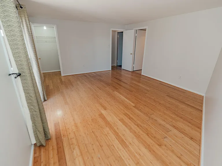 1664 Whisperhill Dr — Photo 17