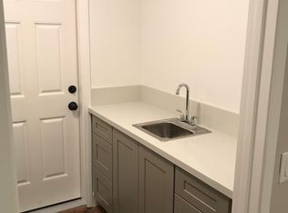920 Carnation Ave, Costa Mesa, CA 92626