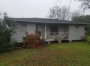 4490 Holly Ln, Bellville, TX 77418