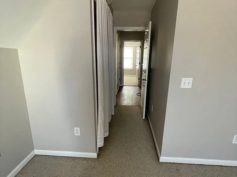 102 Nobska Light Ct — Photo 13
