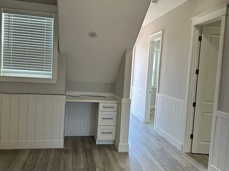 832 Pine St — Photo 11