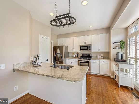 2nd image of 4672 Kell Ln