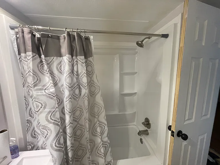 115 Thompson Dr — Photo 26