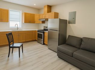 918 82nd St #2F, Brooklyn, NY 11228