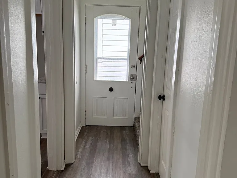 1038 Heath Street — Photo 10