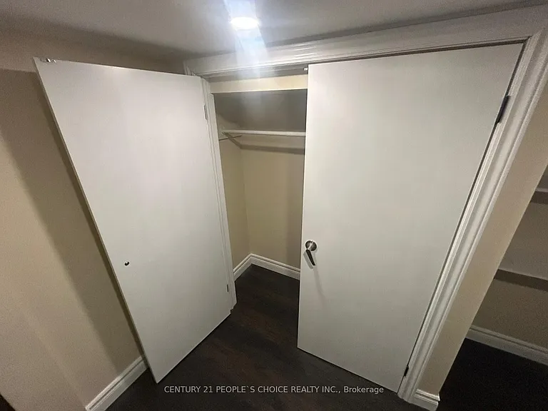4 Sivyer Cres #BASEMENT — Photo 8