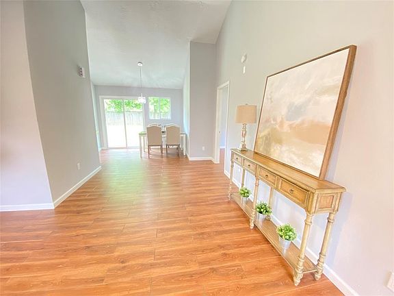2nd image of 1011 Melford Ave
