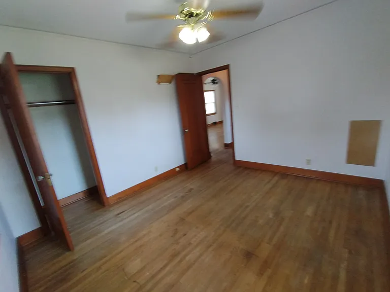 2116 S Clinton St — Photo 11