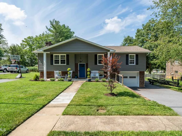 241 Nelson Ave, Piney Flats, TN 37686