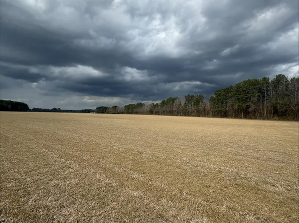 7 Sim Dawson Rd, New Bern, NC 28562