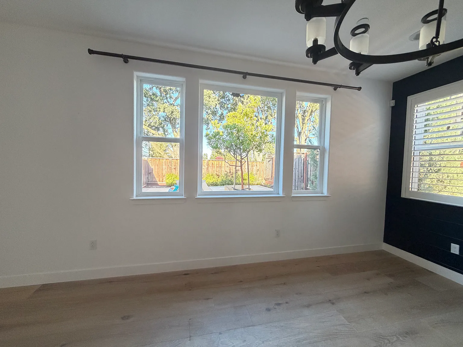 Studio, 624 sqft, $2,500 — Photo 2