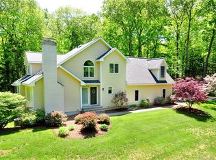 29 Silver Brook Ln, North Granby, CT 06060