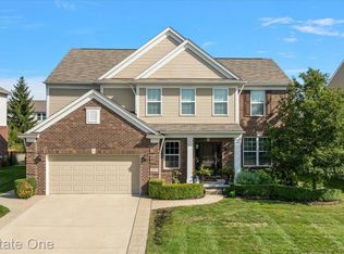 15817 Diamante Dr, Macomb, MI 48044