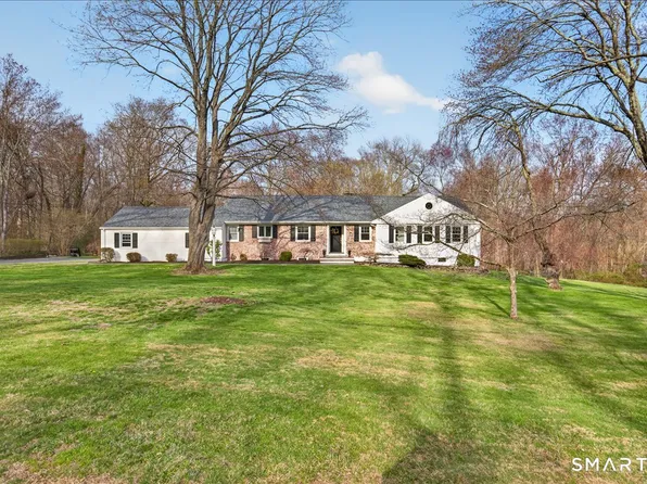 7 Pleasant Hill Road, Woodbridge, CT 06525