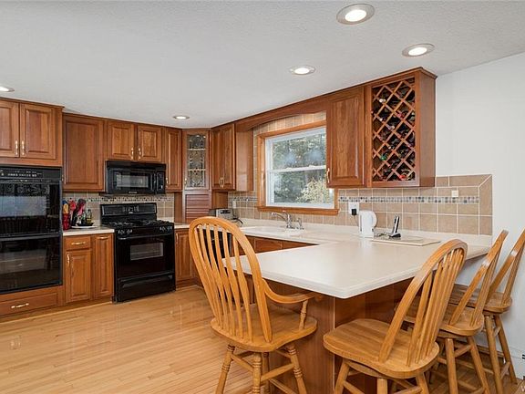 3rd image of 11723 Manitou Dr