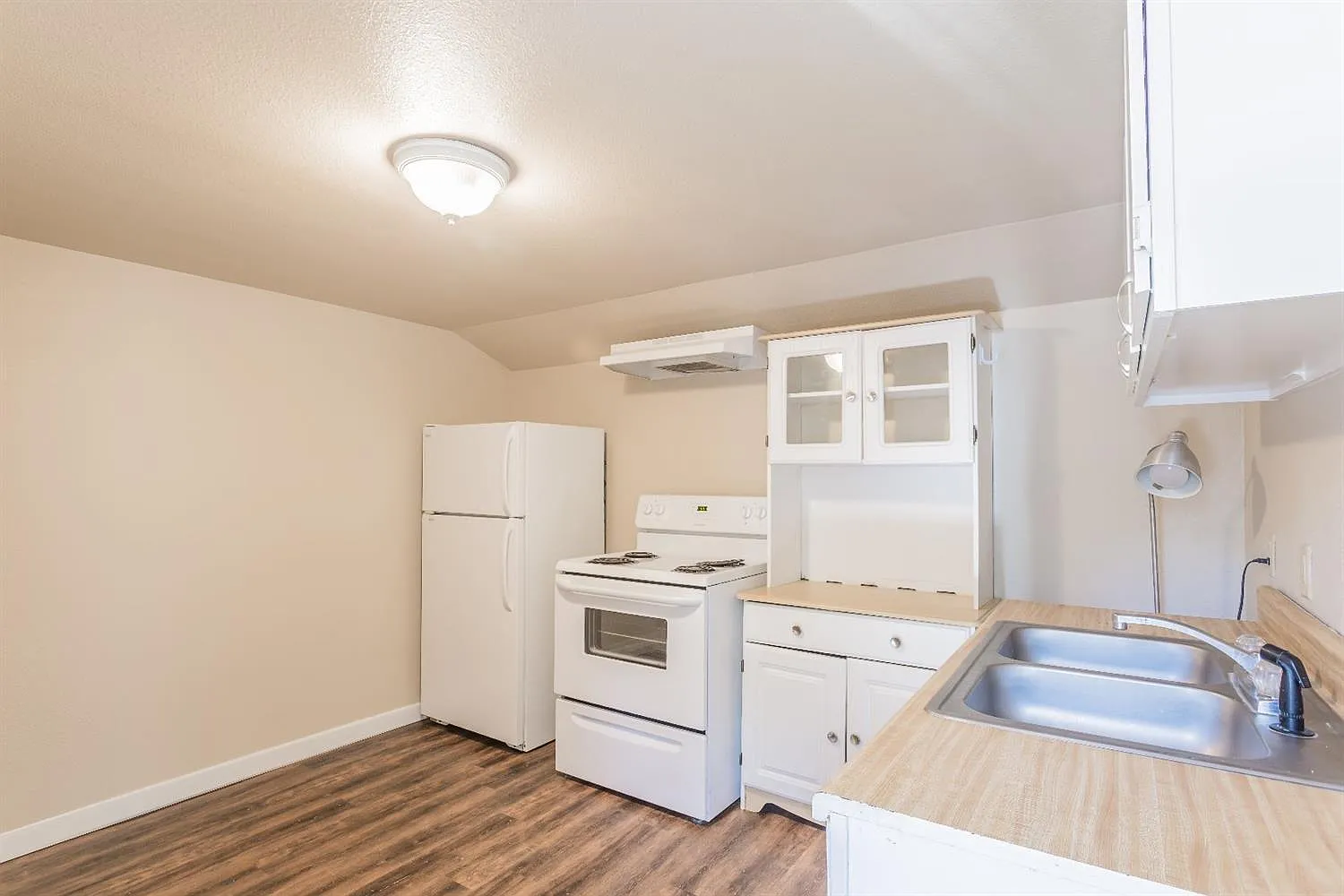 1 bed, 550 sqft, $650 — Photo 4