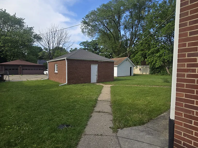 1524 Jackson St — Photo 21