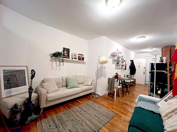 2nd image of 261 E 10th St APT 6