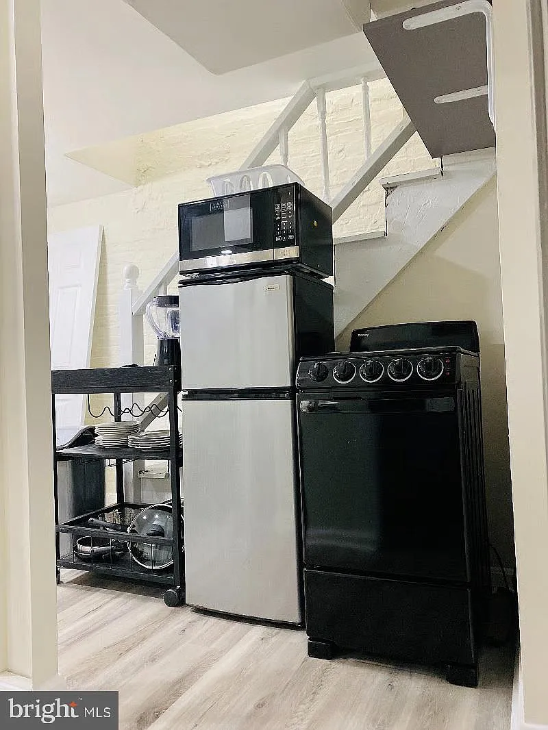 1 bed, 1140 sqft, $1,600 — Photo 4
