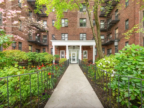 98-50 67th Avenue image 1 of 28