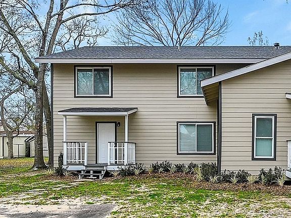 2nd image of 206 Travis St #A