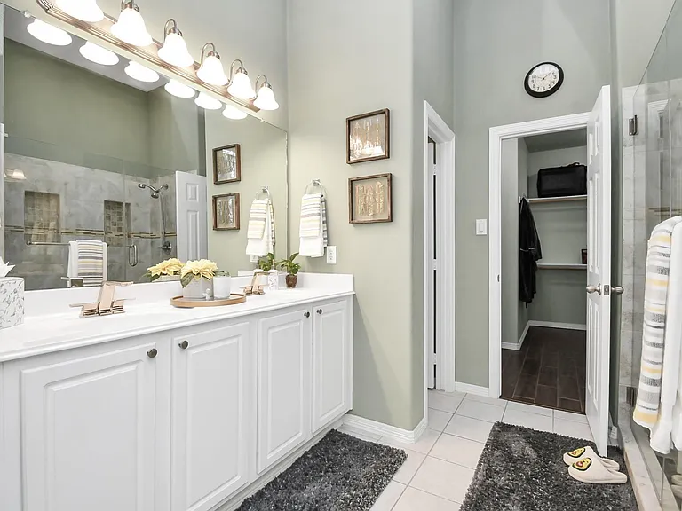 8624 Sunset Loch Dr — Photo 21