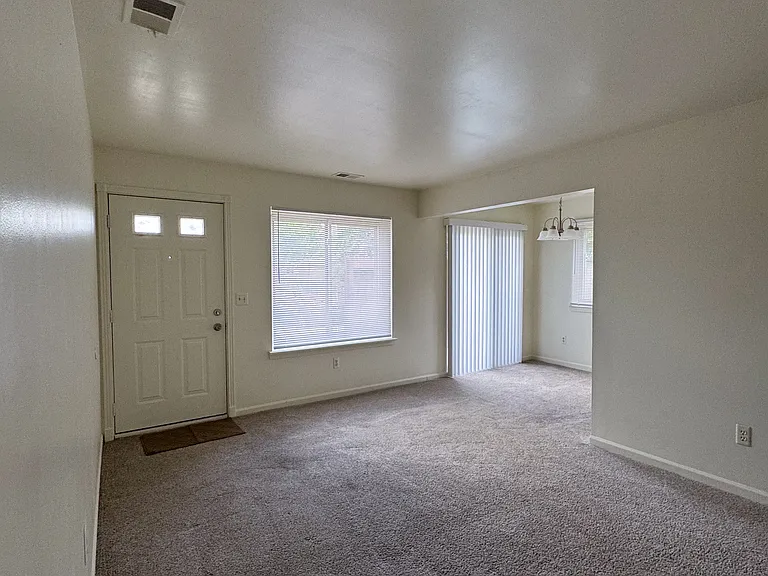 19108 E Forteen Mile Rd — Photo 4