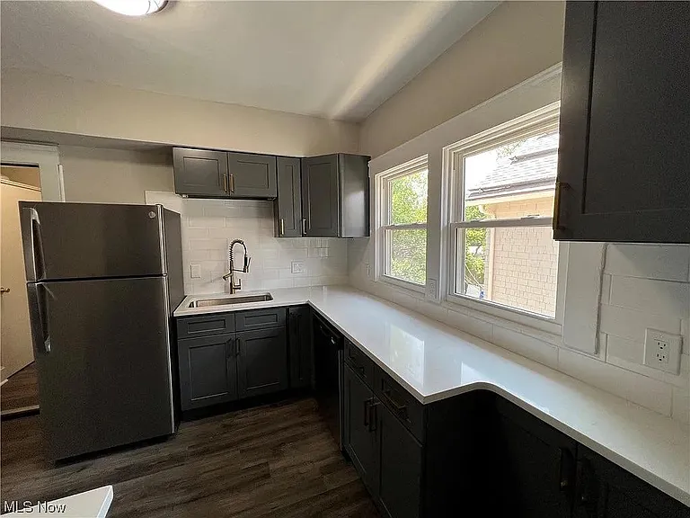 9607 Clifton Blvd #2 — Photo 13