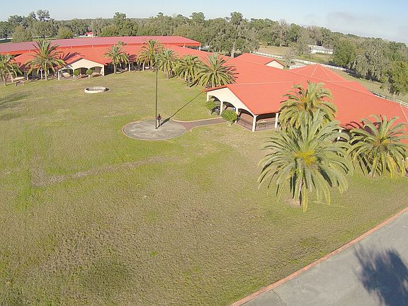 2nd image of 1500 Se 59th Street