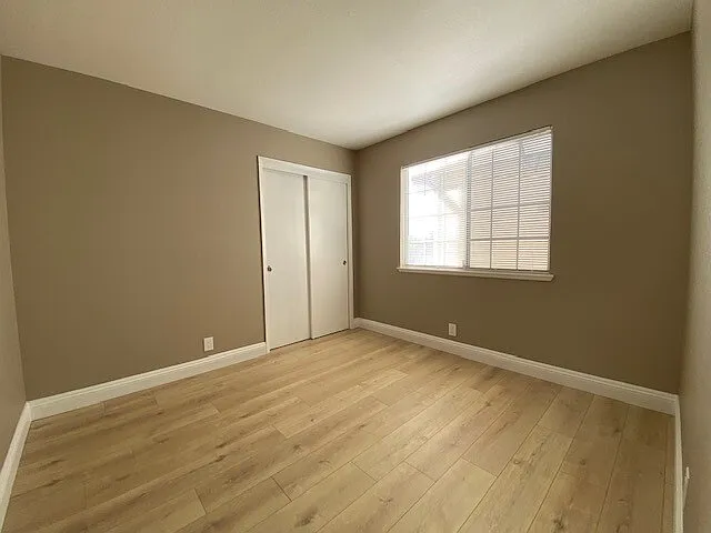 412 Lakeside Way — Photo 26