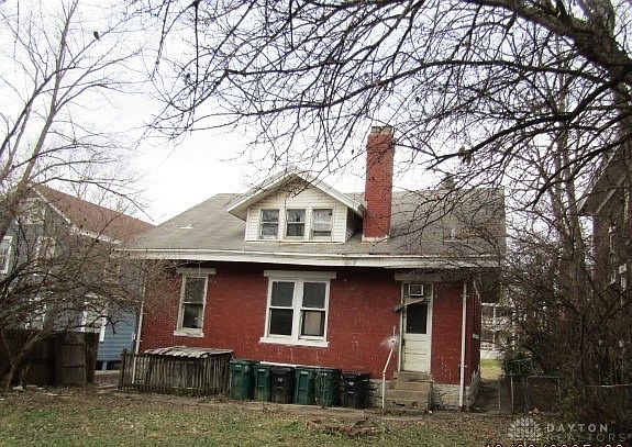 2nd image of 517 Riddle Rd