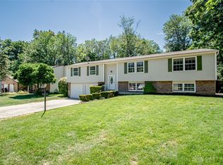 3990 Willow Run Dr, Dayton, OH 45430