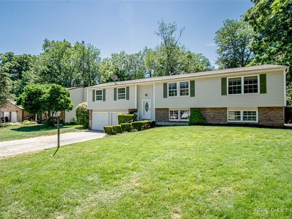 3990 Willow Run Dr, Dayton, OH 45430