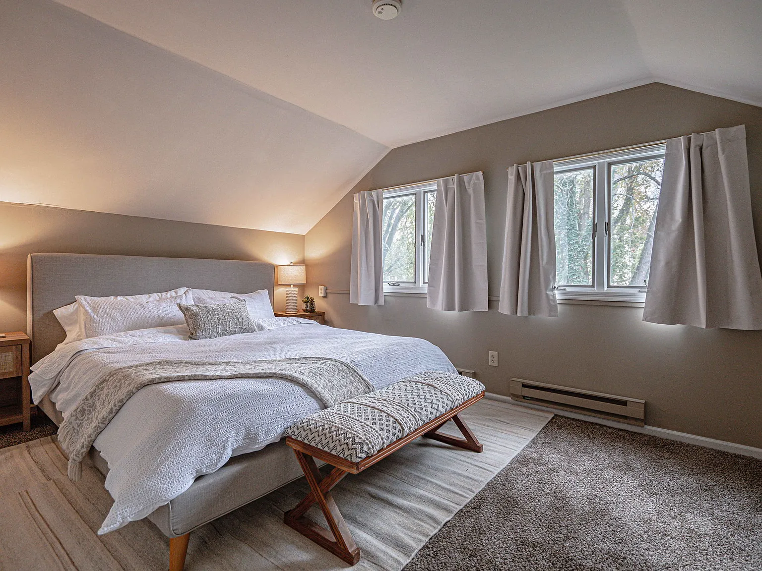 3 bed, 1922 sqft, $3,000 — Photo 4