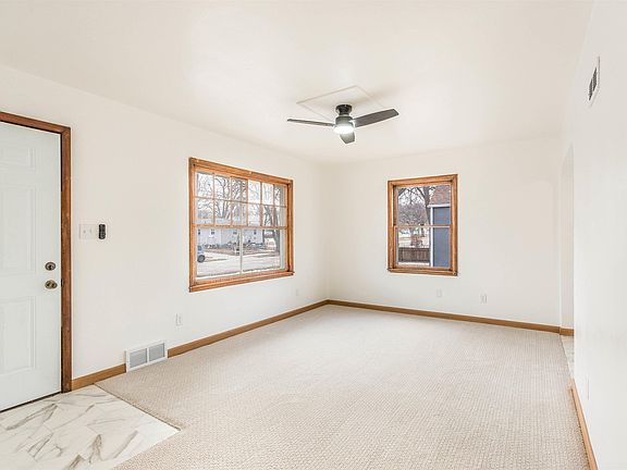 4th image of 613 S Garfield Ave