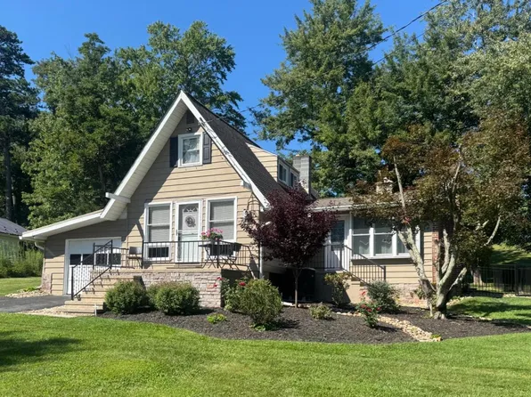 28 Pine Way, Fayetteville, PA 17222