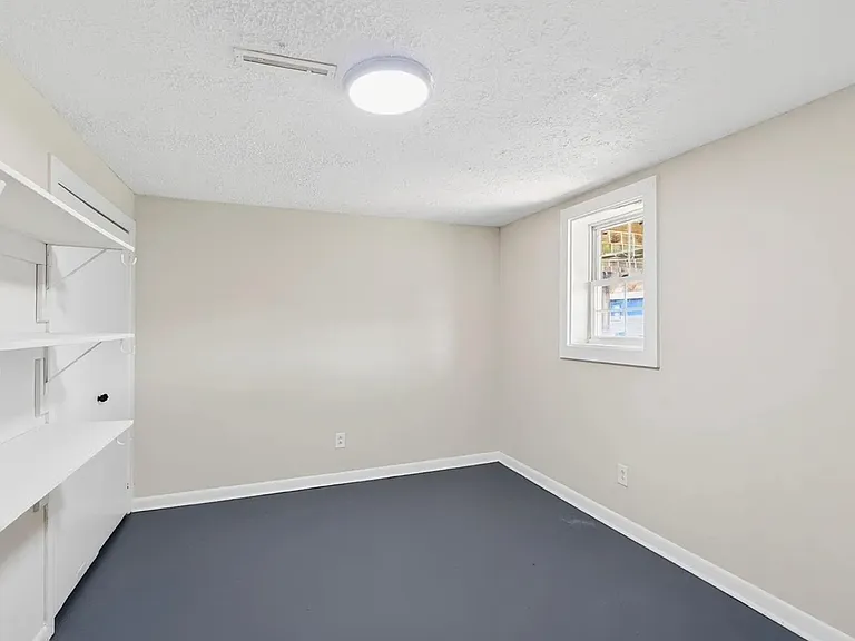 316 Carlton Rd — Photo 9