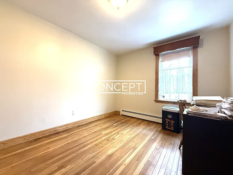 1055 Keith St — Photo 7